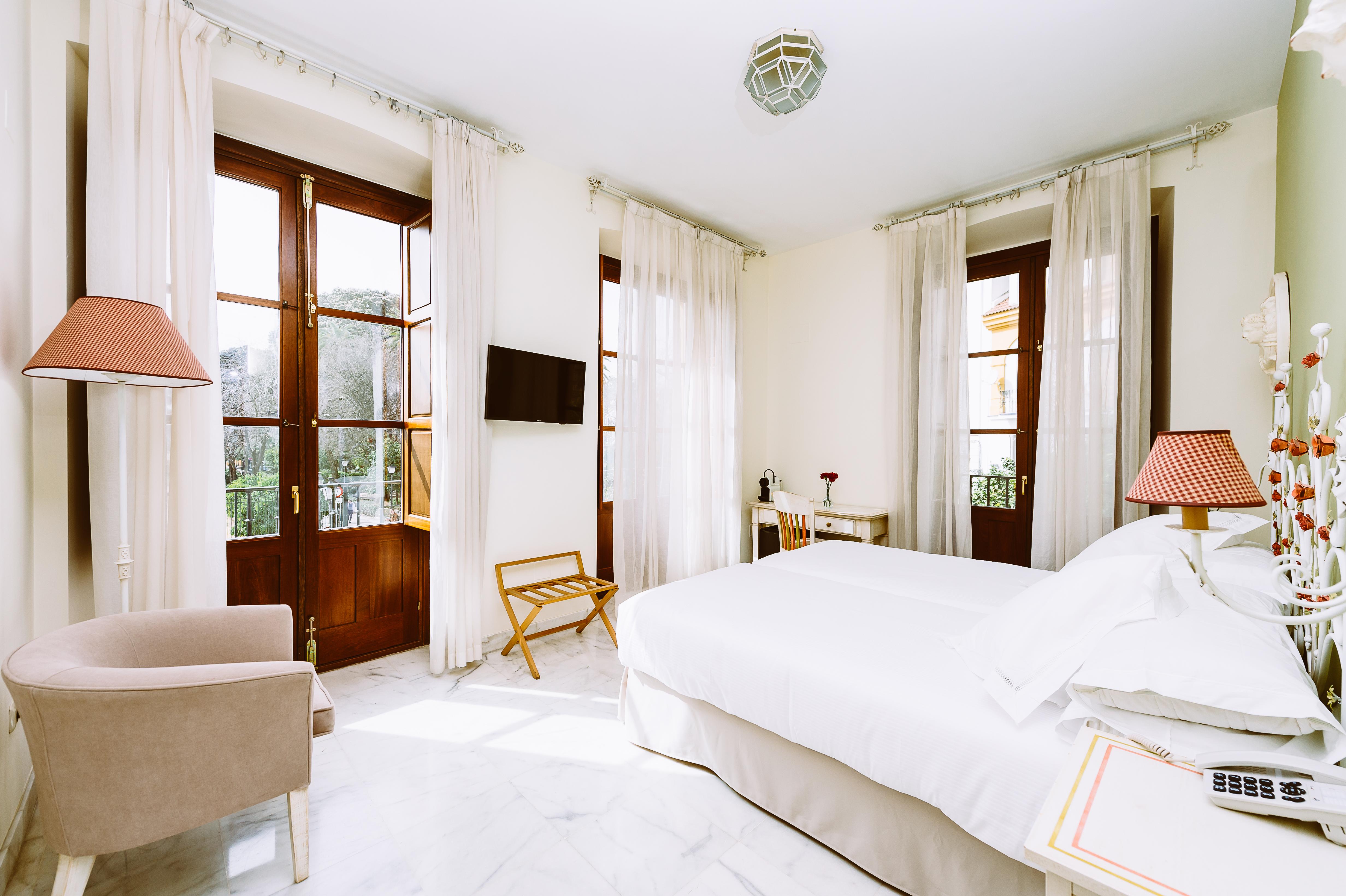 Basic Hotel Dona Manuela Seville Luaran gambar