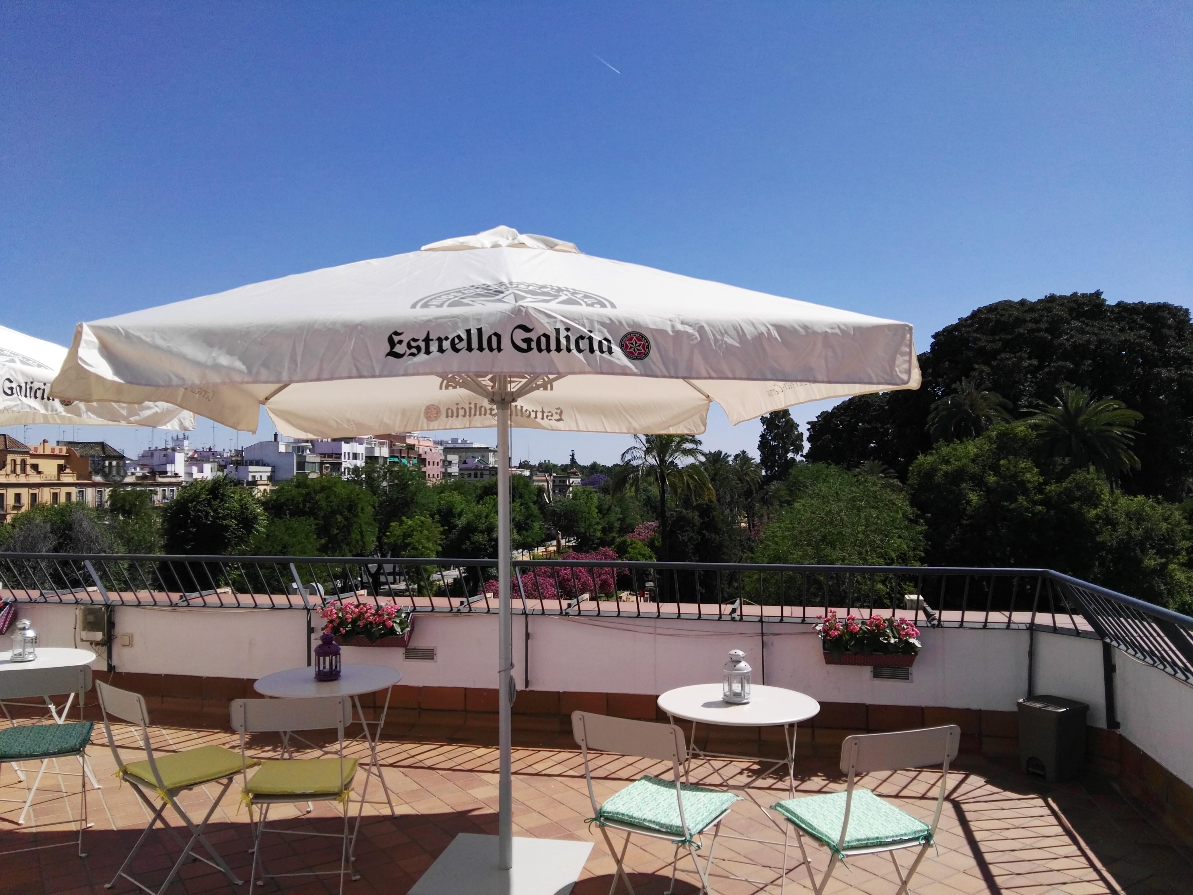 Basic Hotel Dona Manuela Seville Luaran gambar