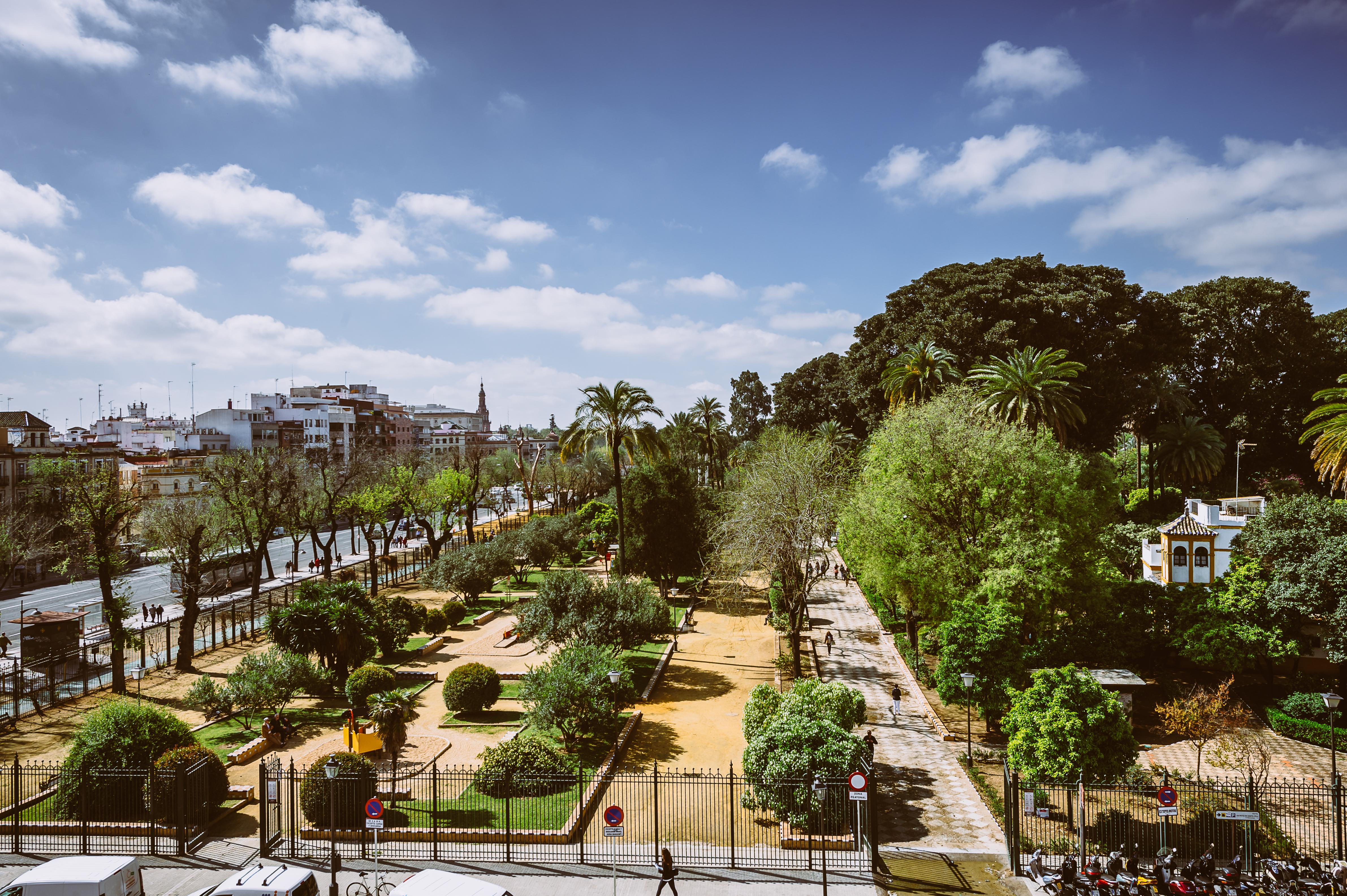 Basic Hotel Dona Manuela Seville Luaran gambar